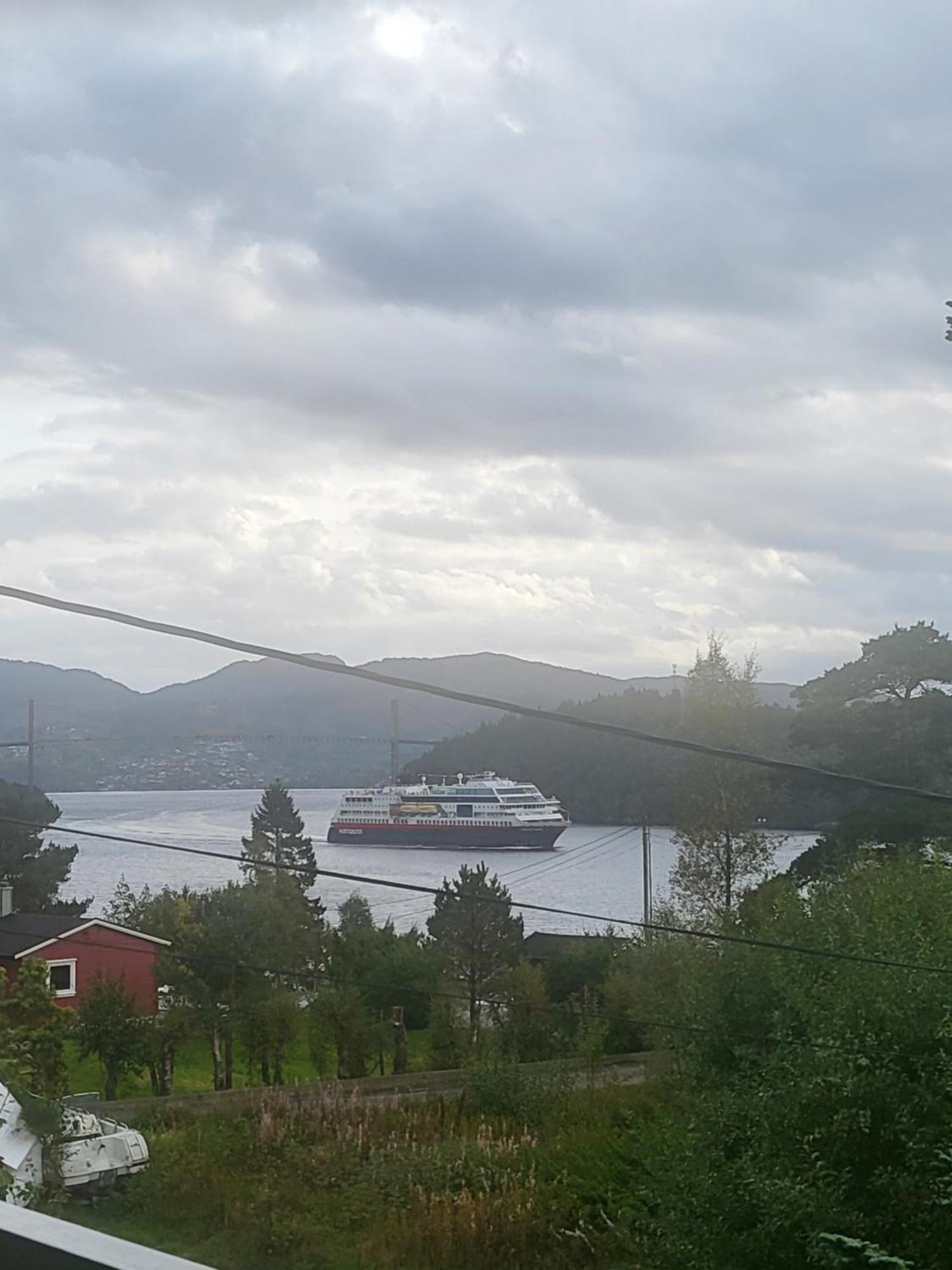 Bergen Apartment With Fjord View Isdalsto Eksteriør bilde